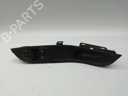 Used Left front window switch FORD FOCUS III [2010-2020]  24495339