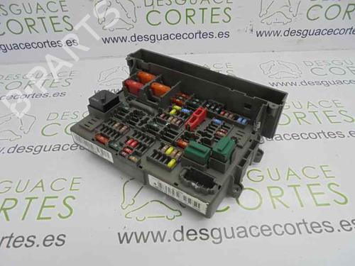 Used Fuse box BMW 1 (E87) 118 d (143 hp) 5523892