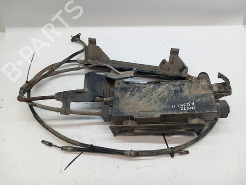 Parkbremsarm/handtak Parkbremsarm/handtak RENAULT SCÉNIC II (JM0/1_) 1.9 dCi (JM0G, JM12, JM1G, JM2C) (120 hp) 37471498 37471498