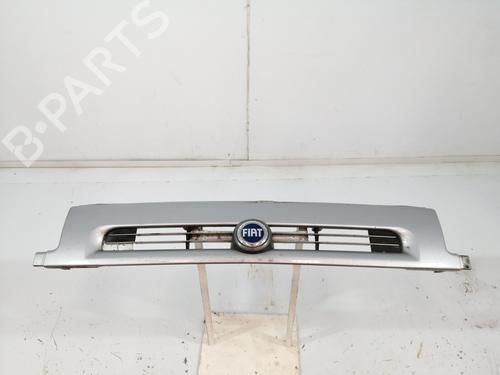Used Grille FIAT SCUDO Platform/Chassis (220_) 2.0 JTD (94 hp) 29376025