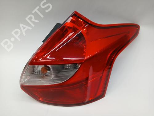 right-taillight-ford-focus-iii-2010-2011-2012-2013-2014-2015-2016-2017-2018-2019-2020-35736912 main image
