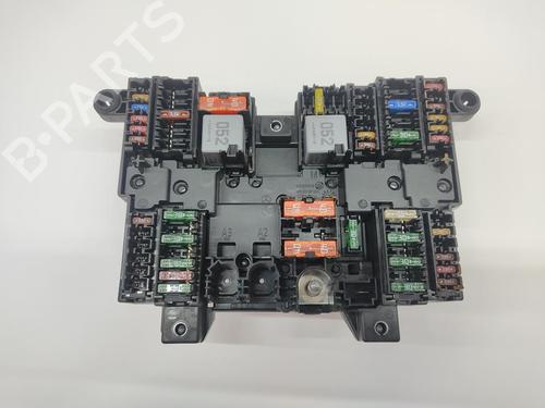 Used Fuse box Fuse box MERCEDES-BENZ A-CLASS (W177) A 180 d (177.003) (116 hp) 33464409 33464409
