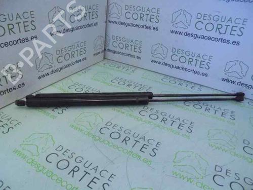 Used Tailgate lift support MERCEDES-BENZ V-CLASS (638/2) V 200 CDI (638.294) (102 hp) 14026776