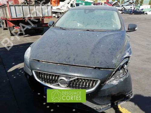 Used Parts VOLVO V40 Hatchback (525) T2 4976783
