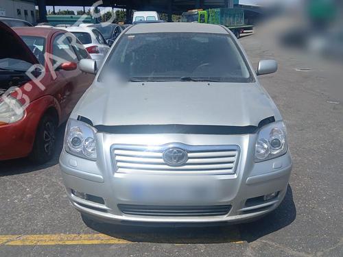 Brugte TOYOTA AVENSIS (_T25_) 2.2 D-4D (ADT251_, ADT251R) 4907815
