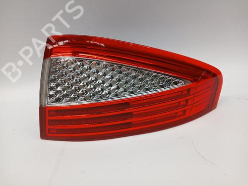 right-taillight-ford-mondeo-iv-ba7-2007-2008-2009-2010-2011-2012-2013-2014-2015-38253223 main image