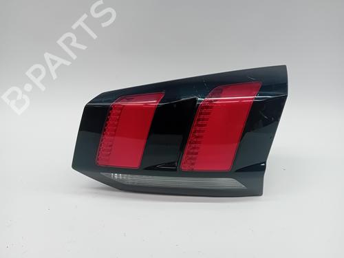 Used Right tailgate light PEUGEOT 5008 II (MC_, MJ_, MR_, M4_) [2016-2025]  29720170