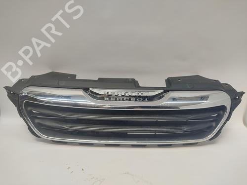 Grille PEUGEOT 108 1.2 (82 hp) 28426242