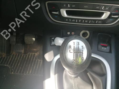 Engine control unit (ECU) RENAULT SCÉNIC III (JZ0/1_) | BP8069547M57