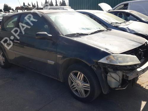 Brugte RENAULT MEGANE II Saloon (LM0/1_) 1.9 dCi (LM0G, LM1G, LM2C) (120 hp) 4215205