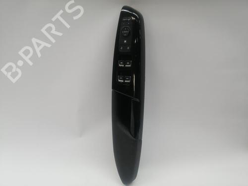 Used Left front window switch KIA SPORTAGE IV (QL, QLE) 1.6 GDI (132 hp) 29137956