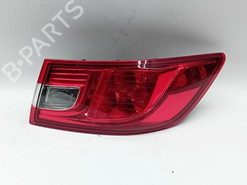 right-taillight-renault-clio-iv-bh_-2012-2013-2014-2015-2016-2017-2018-2019-2020-2021-36020074 main image