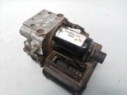 Used Control unit OPEL VECTRA B (J96) 1.8 i 16V (F19) (115 hp) 13615114