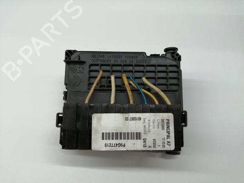 Fuse box PEUGEOT 207 (WA_, WC_) 1.6 HDi | BP30532828E1