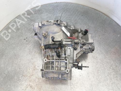 Used Gearbox HYUNDAI ELANTRA III (XD) 2.0 CRDi (113 hp) 32865603