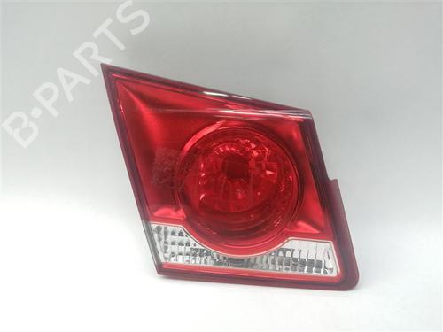 Used Left tailgate light Left tailgate light 10253908 10253908
