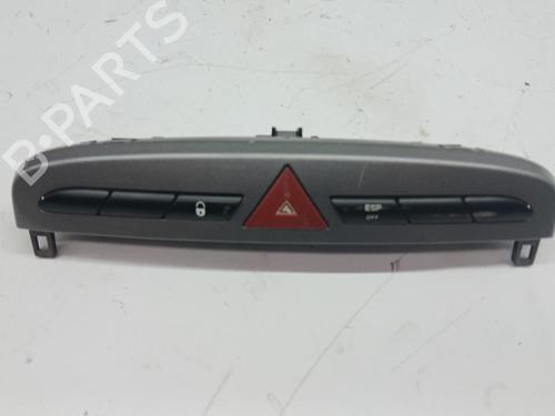 Advarselsbryter Advarselsbryter PEUGEOT 308 SW I (4E_, 4H_) [2007-2014] 37247221 37247221