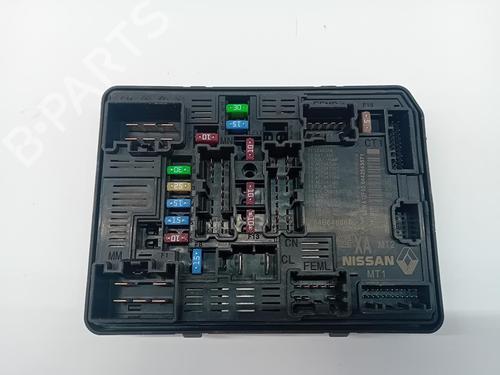 Used Fuse box Fuse box 37182423 37182423