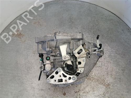 Used Gearbox Gearbox FIAT DOBLO Cargo (263_) 1.6 D Multijet (263WXD1B, 263WXR1B, 263WXX1B, 263ZXD1B,... (105 hp) 40239773 40239773