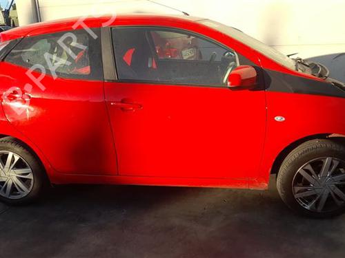 Brugte TOYOTA AYGO (_B4_) 1.0 (KGB40) 4974559