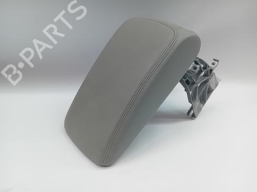 Used Armrest / Center console AUDI A3 Sportback (8VA, 8VF) [2012-2021]  21538851
