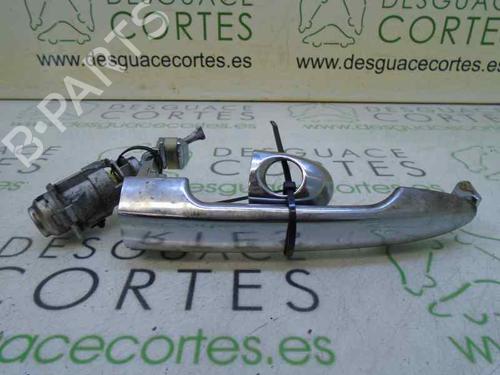 Used Front left exterior door handle KIA CARENS III MPV (UN) 2.0 CRDi 140 (140 hp) 5577779