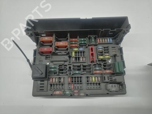 Used Fuse box BMW 3 Coupe (E92) 320 d (177 hp) 5600911