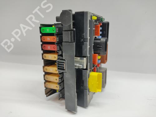 Fuse box PEUGEOT 407 (6D_)  | BP25043583E1 