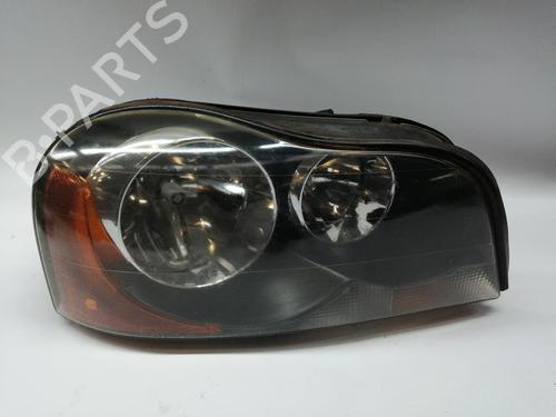 Phare droit VOLVO XC90 I (275) D5 AWD (163 hp) 31695477