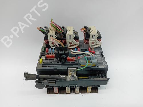 Used Fuse box Fuse box 38603636 38603636