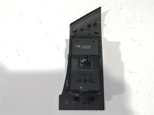 Left front window switch OPEL ASTRA J Sports Tourer (P10) 2.0 CDTI (35) | BP15822436I27 - Image 2