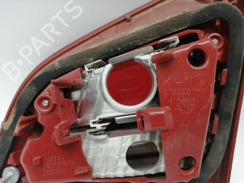 left-tailgate-light-opel-meriva-b-mpv-s10-2010-2011-2012-2013-2014-2015-2016-2017-34216029 main image