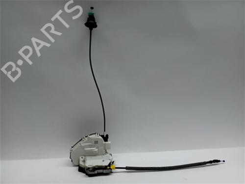 front-right-lock-audi-a4-b9-8w2-8wc-2015-39468319 main image