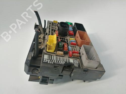 Fuse box PEUGEOT 407 (6D_) 2.2 16V (6D3FYH, 6D3FYE) | BP15204101E1 