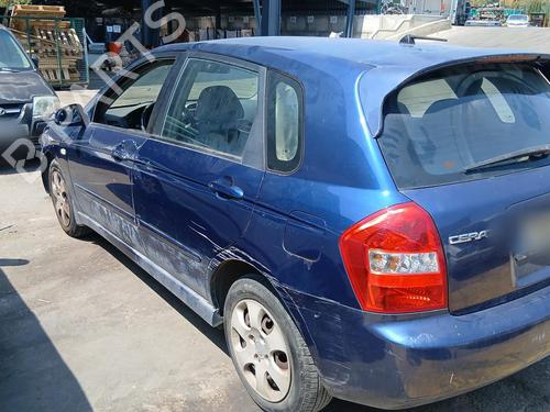 Left headlight KIA CERATO I Hatchback (LD) 1.5 CRDi | BP38541426C28 - Image 10