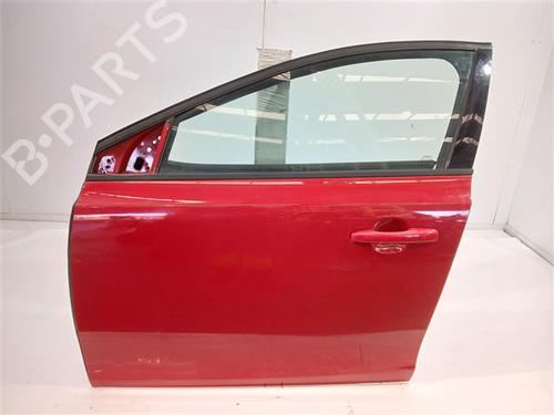 left-front-door-volvo-v40-hatchback-525-2012-2013-2014-2015-2016-2017-2018-2019-40066145 main image