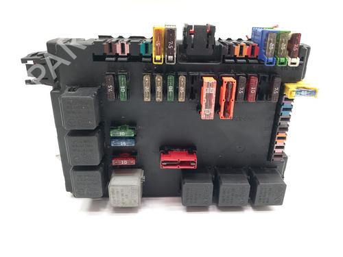 Used Fuse box Fuse box MERCEDES-BENZ S-CLASS (W221, V221) S 450 CDI (221.028, 221.128) (320 hp) 12521180 12521180