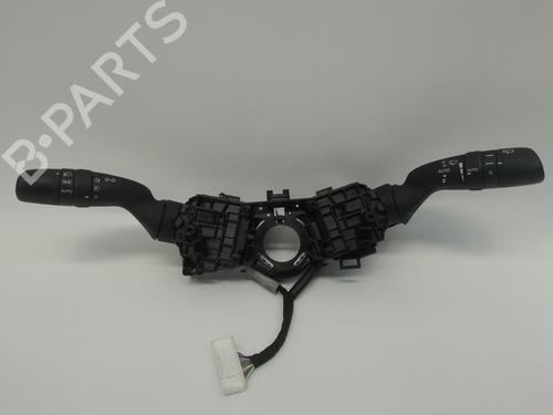 Used Headlight switch TOYOTA YARIS CROSS (MXP_) 1.5 Hybrid All-wheel Drive (MXPJ15) (116 hp) 13757869