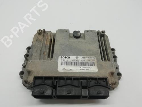 Used Engine control unit (ECU) RENAULT MASTER II Van (FD) 2.5 dCi (120 hp) 11505006