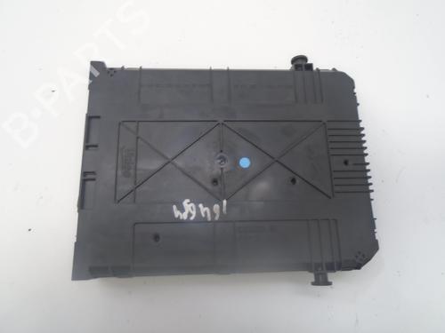 Fuse box CITROËN C4 CACTUS | BP9637532E1