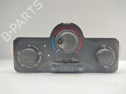 Used Climate control Climate control RENAULT CLIO III (BR0/1, CR0/1) 1.2 16V (BR0R, BR1D, BR1L, CR0R) (65 hp) 30467509 30467509
