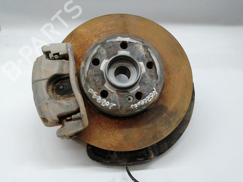 Used Left front steering knuckle MERCEDES-BENZ CLA (C118) CLA 200 (118.387) (163 hp) 31172388
