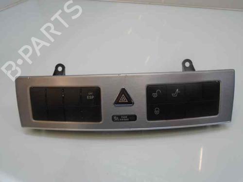 Used Warning switch MERCEDES-BENZ C-CLASS (W203) [2000-2007]  5464810