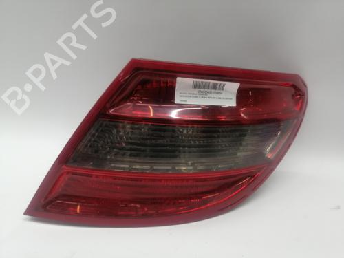 Used Right taillight MERCEDES-BENZ C-CLASS (W204) [2007-2015]  22956936