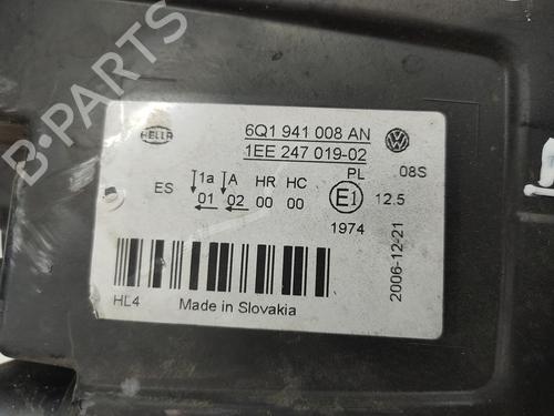 Right headlight VW POLO IV (9N_, 9A_)  | BP29970148C29