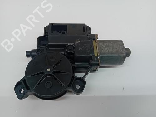 Rudehejsemotor forskærm højre Rudehejsemotor forskærm højre 38614039 38614039