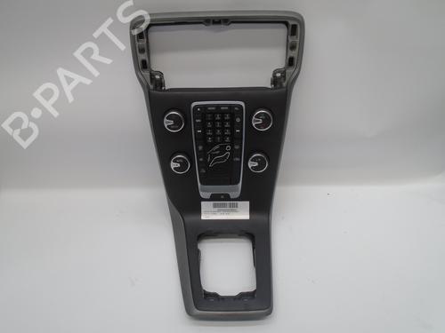 Climate control VOLVO V40 Hatchback (525) T2 3849750Y5CS  |