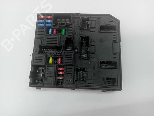 Used Fuse box Fuse box 38114096 38114096