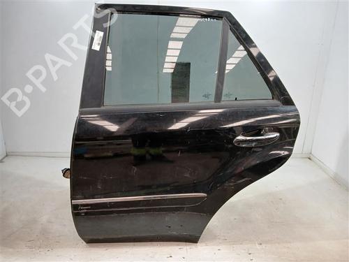 Dør venstre bagtil Dør venstre bagtil MERCEDES-BENZ M-CLASS (W164) ML 320 CDI 4-matic (164.122) (224 hp) 26445592 26445592