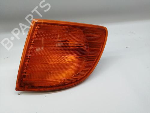 Used Left front indicator MERCEDES-BENZ VITO Van (W638) 112 CDI 2.2 (638.094) (122 hp) 31173699